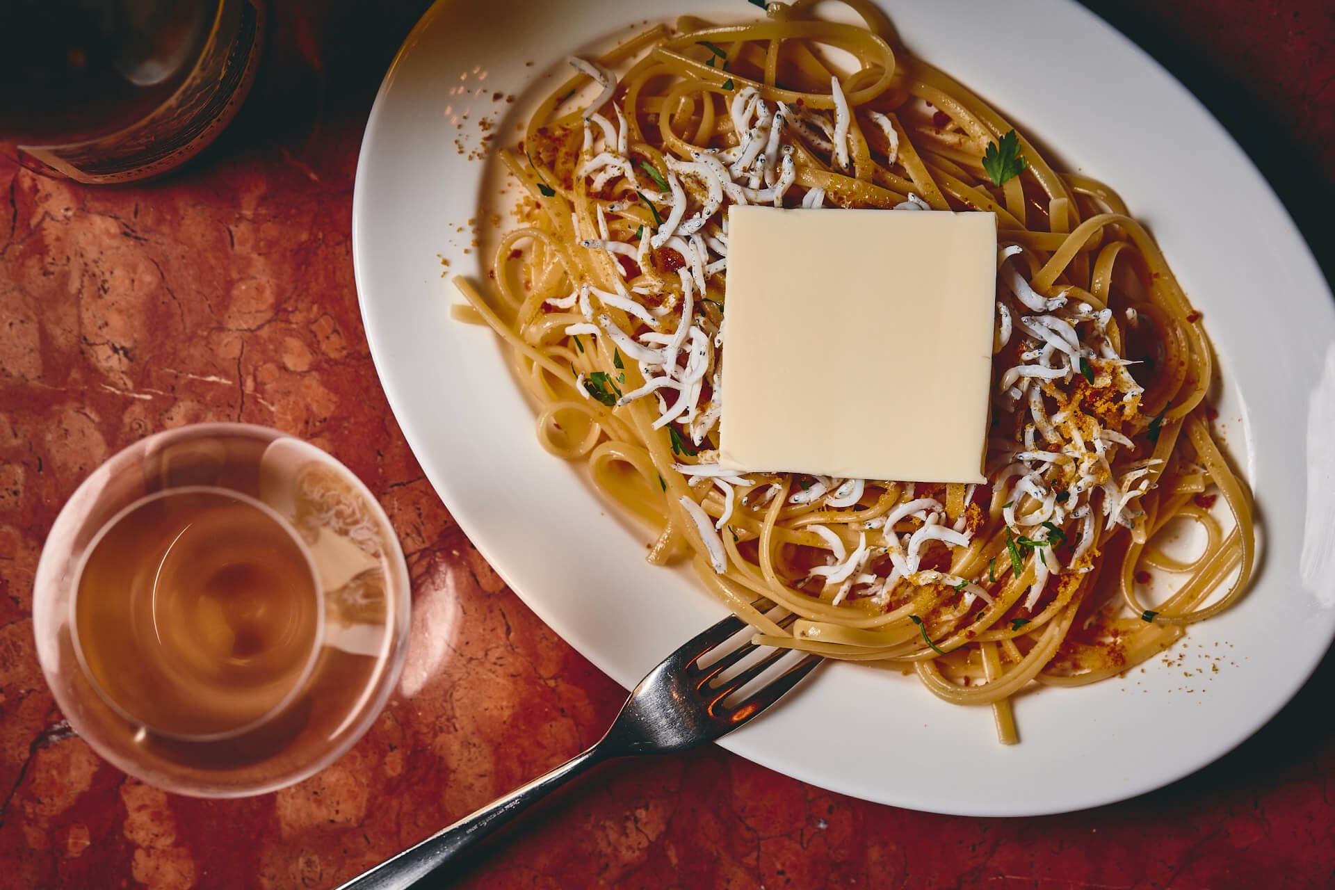 THE ROOF rooftop bar & bistro / FAV LUX 鹿児島天文館