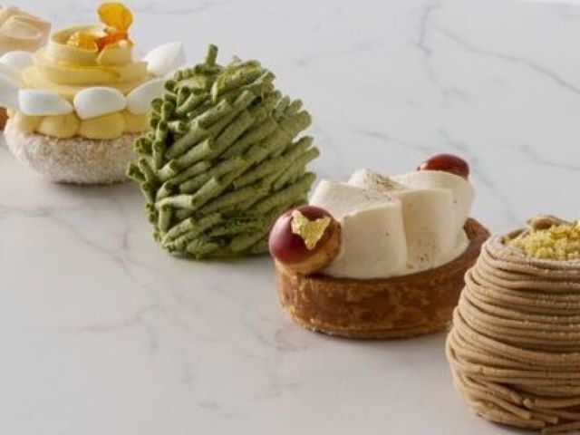 Grand Livre de Cuisine: Alain Ducasse's Desserts and